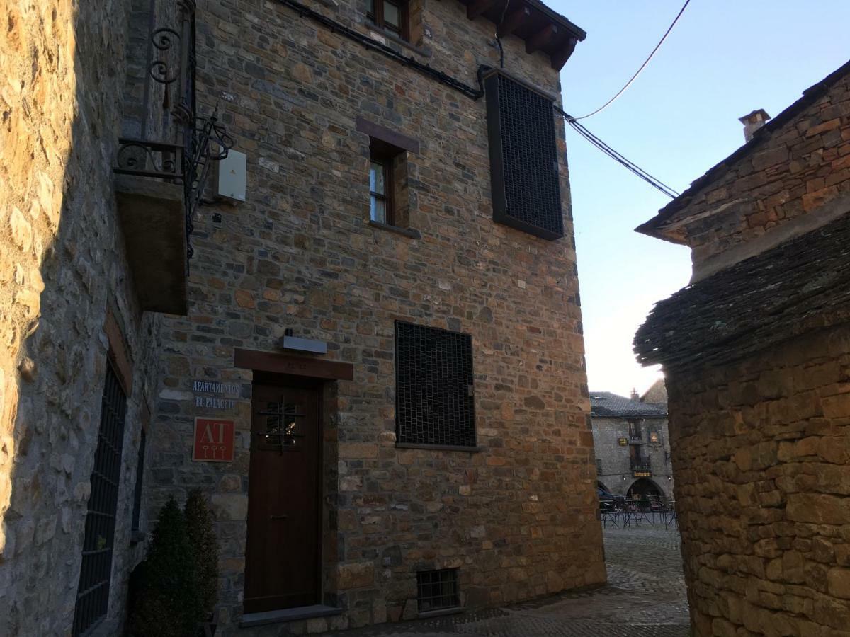 Apartamentos El Palacete De アインサ エクステリア 写真